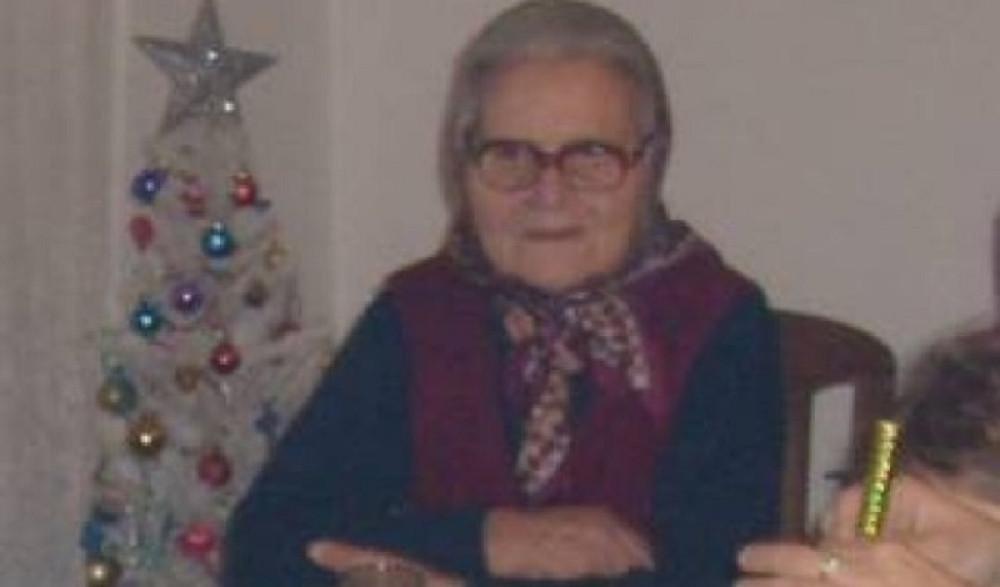 Izašla u sivom džemperu i trenerci, nema je već nekoliko dana! Javite ako bilo šta znate!