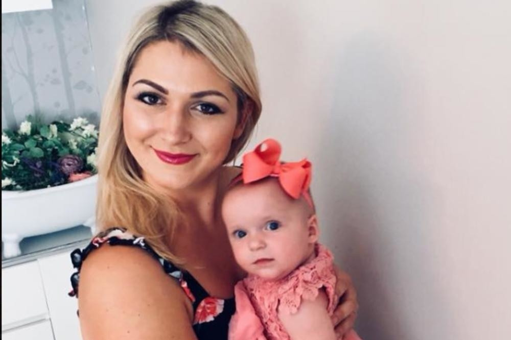 Emi su rekli da joj ćerkica ima virus, sledećeg jutra beba je POPLAVELA! Ono što je otkrila, promenilo joj je život!