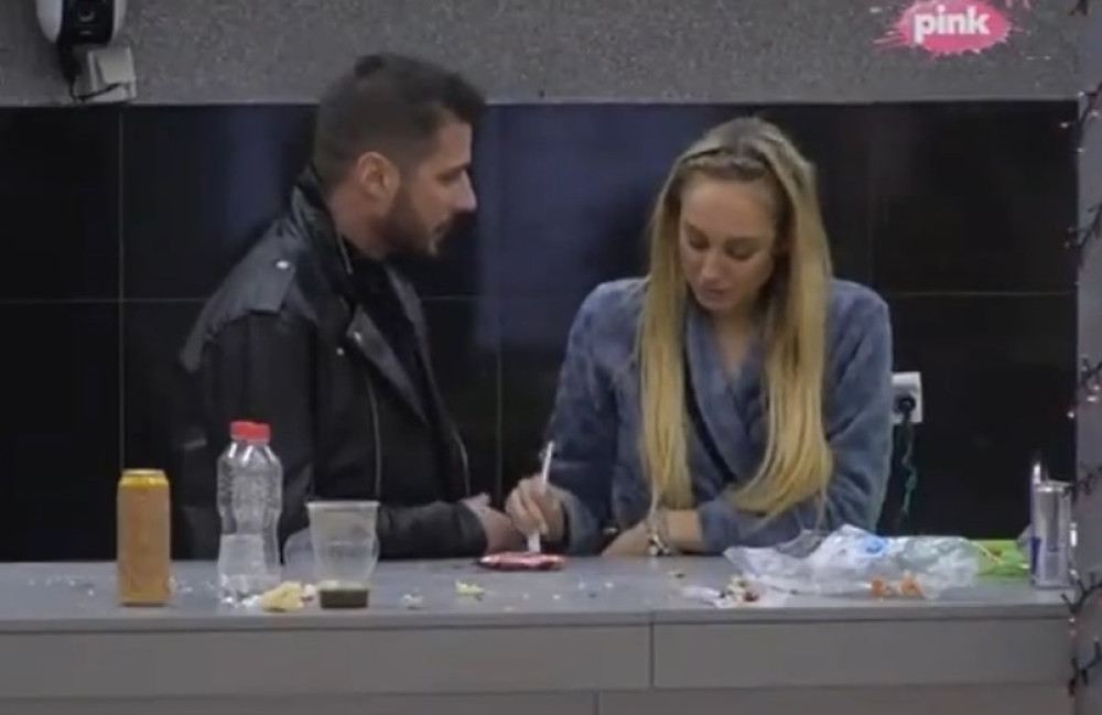 Ovako Luna MOLI Marka za s*ks: Spremala se za ludilo u WC-u, a njegovo odbijanje potpuno je slomilo! (VIDEO)