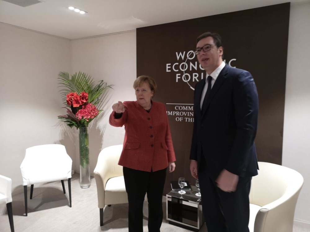 Predsednik sa Angelom o Kosovu, ekonomiji i poseti Srbiji!