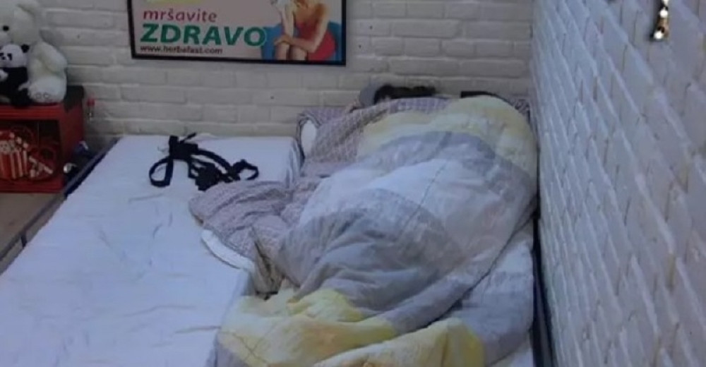 Miljana i Zola imali ŽESTOK S*KS usred bela dana! (FOTO)