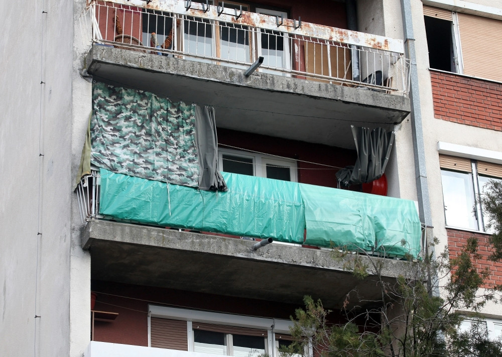 Beograđanki LOPOV pokušao da uđe u stan, a kada je pogledala kroz špijunku OBAMRLA JE OD JEZE (FOTO)