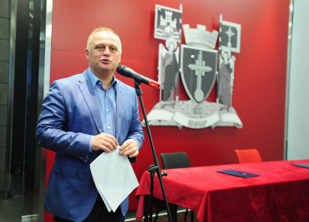 "Štetočina uništila Beograd kao gradonačelnik, uništava ga ka opozicija... Drugačije ne ume!"