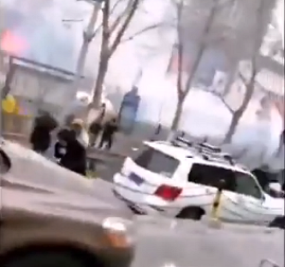 Jaka eksplozija u kineskom tržnom centru, ljudi u panici beže iz zgrade! (VIDEO)