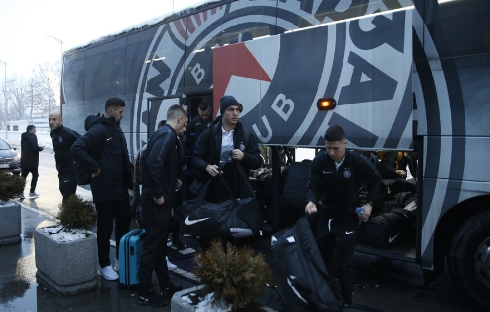 Fudbaleri Partizana otputovali u Antaliju, evo u kakvom će raju biti dve nedelje (FOTO)