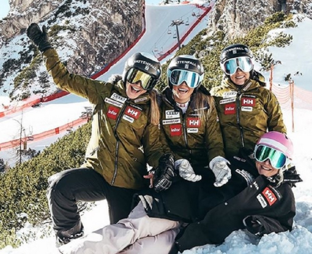 Tri švedske skijašice pre trke muškarcu SPASILE ŽIVOT - doživeo infarkt! (FOTO)