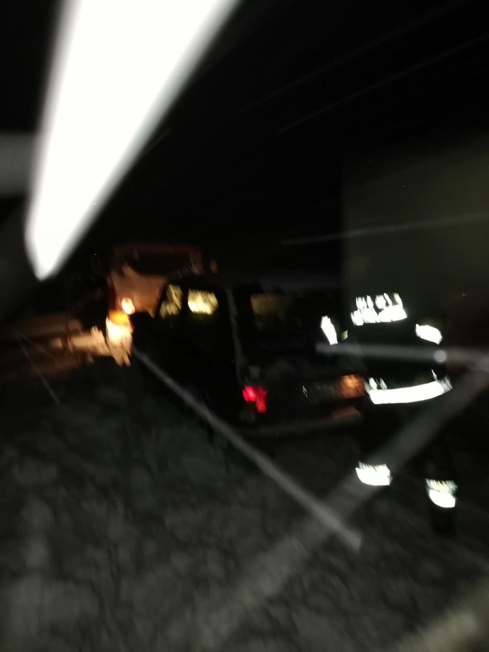 Beograđanina dva sata nosili po snegu do kuka, Hitna krenula po pacijenta, pa se zaglavila, uključili se vatrogasci, policija!