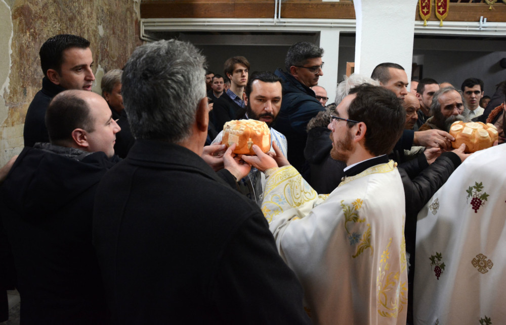 Ne oblačite ništa crveno, a u kuhinji nikako ne radite ove poslove!