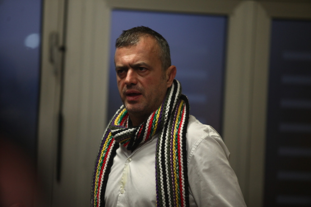 Pomislićete da sanjate kada budete videli koliko je mala rata koju mesečno plaća Sergej Trifunović!