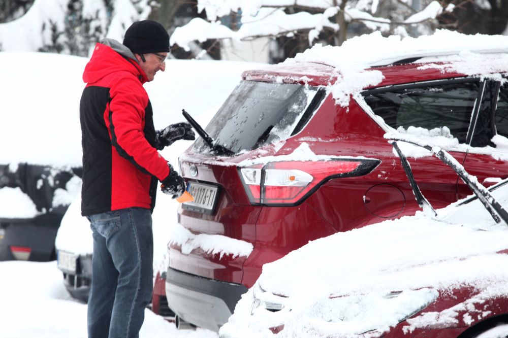 Ovo obavezno morate da uradite pre nego što po mrazu upalite auto
