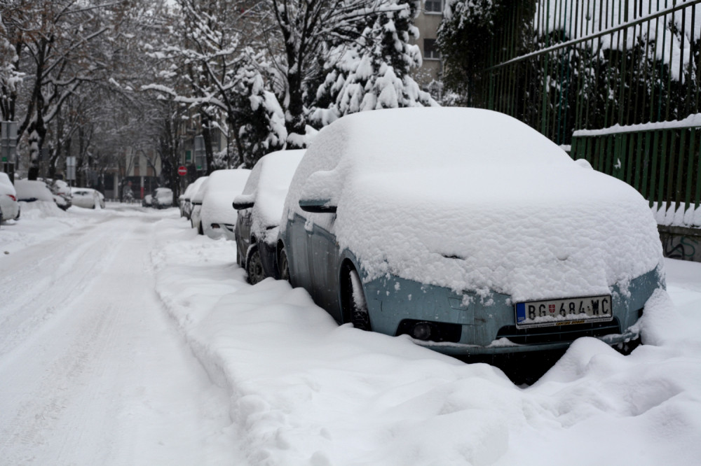 Vozači, nemojte se iznenaditi kad vas zaustave - Spisak stvari neophodnih za vožnju po snegu