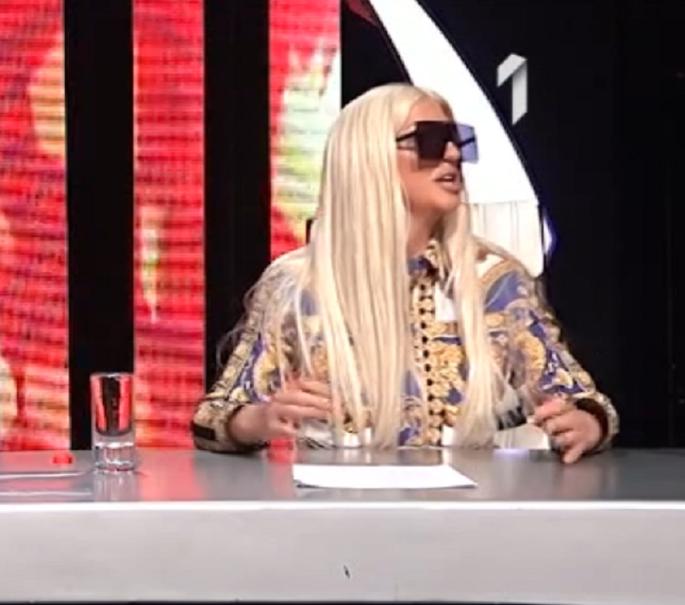 Jelena nakon porno afere poletela ovom muškarcu u zagrljaj! Pred čitavim auditorijumom bez ustručavanja grlila BAŠ NJEGA!