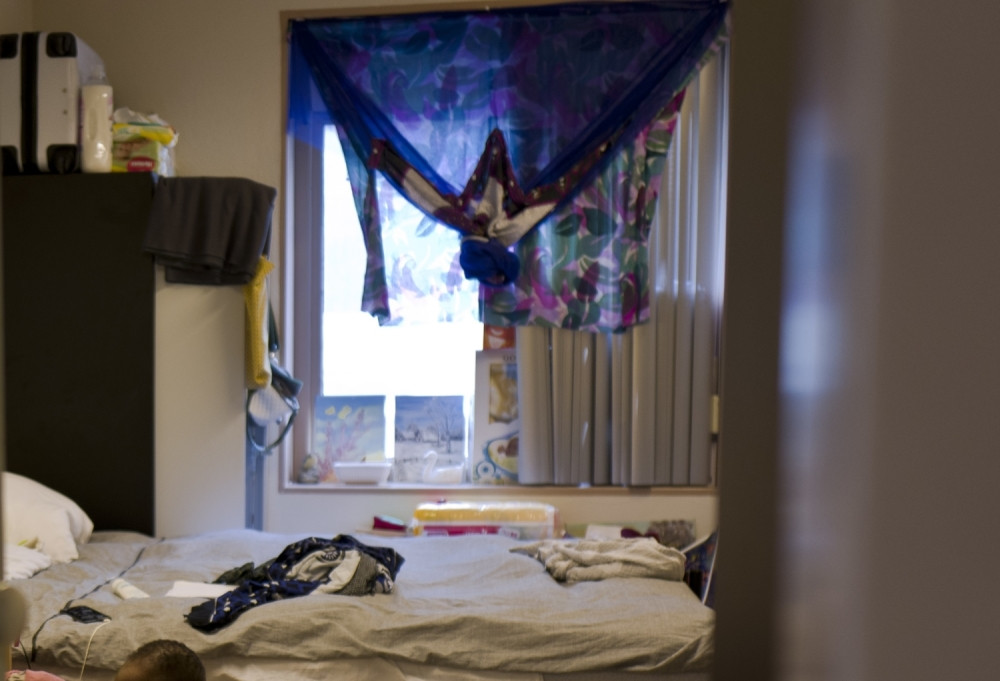 Fani je visoka 155 centimetara, druženje sa njom košta 80 evra, ali nikom nije jasno zašto je toliko privlačna!