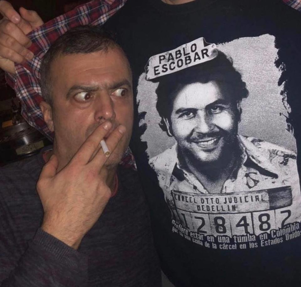 "Da li je istina da ste nedavno vratili sve dugove četvorici dilera psihoaktivnih supstanci?"