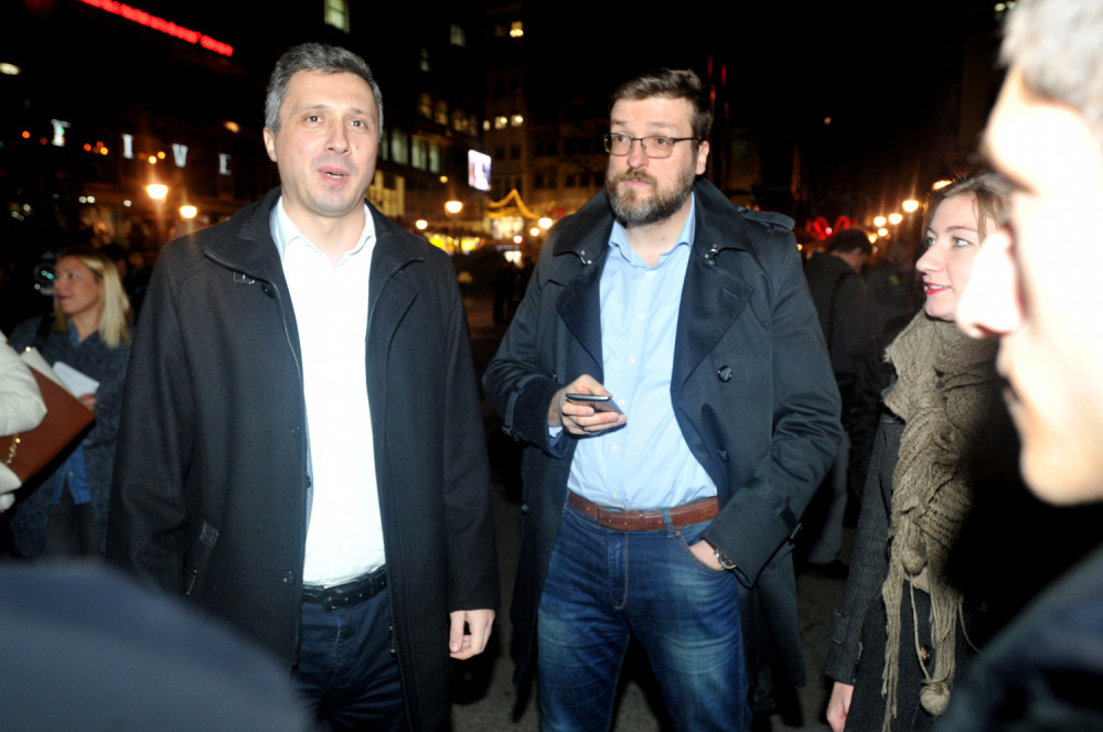 Ljudi ne mogu da podnesu što se Boško prodao Đilasu i Amerikancima za bambadava!