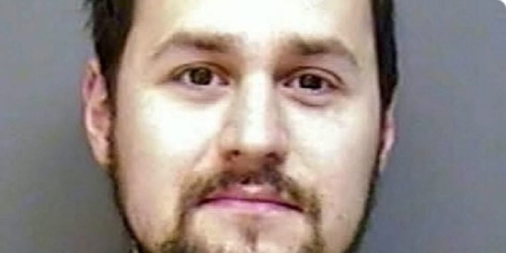 Pozvao je prijateljicu kad je čuo da ima malu ćerku, a ono što je uradio je upropastilo devojčici život, a majku načisto DOTUKLO!