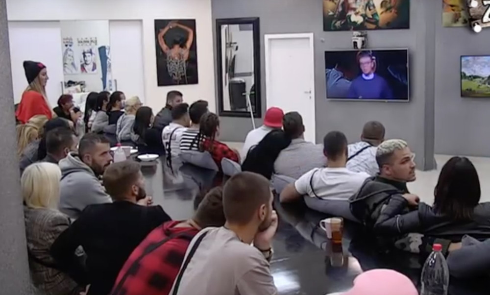 Isplivale poverljive informacija iz Zadruge o ELITNOJ PROSTITUCIJI! Tvrdi da ove pevačice naplaćuju SE*S