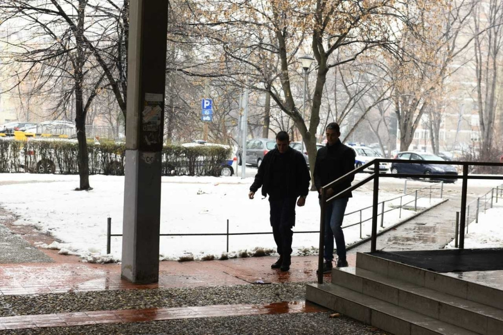 Sin pokojnog generala Badže doveden s lisicama na rukama i nogama! (FOTO)