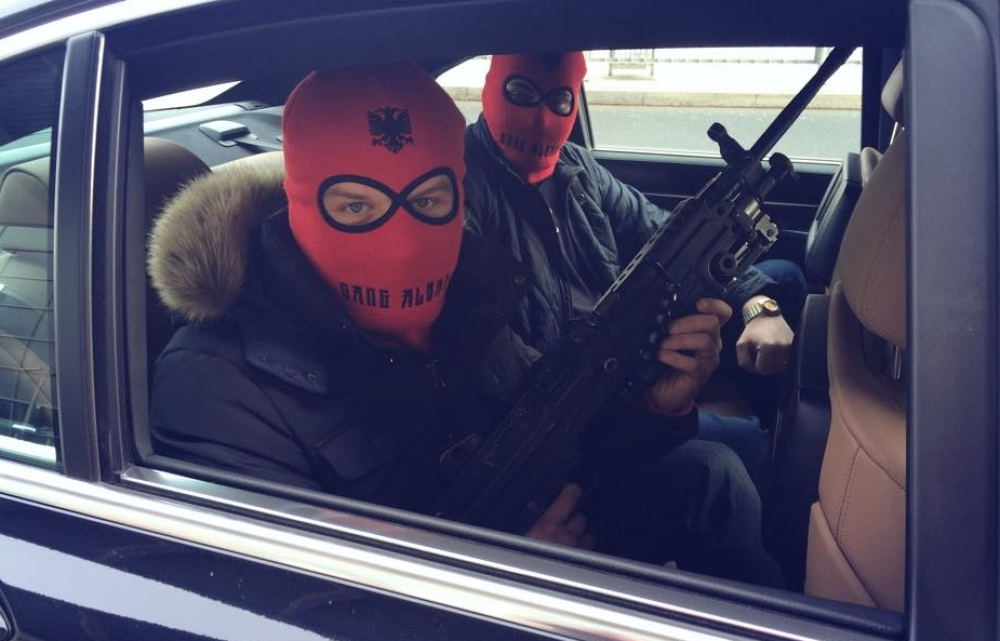 To je narko-država, svi su povezani, a njihova mafija je toliko moćna da ima mrežu po celom svetu! Jedna banda je ipak, najbrutalnija!