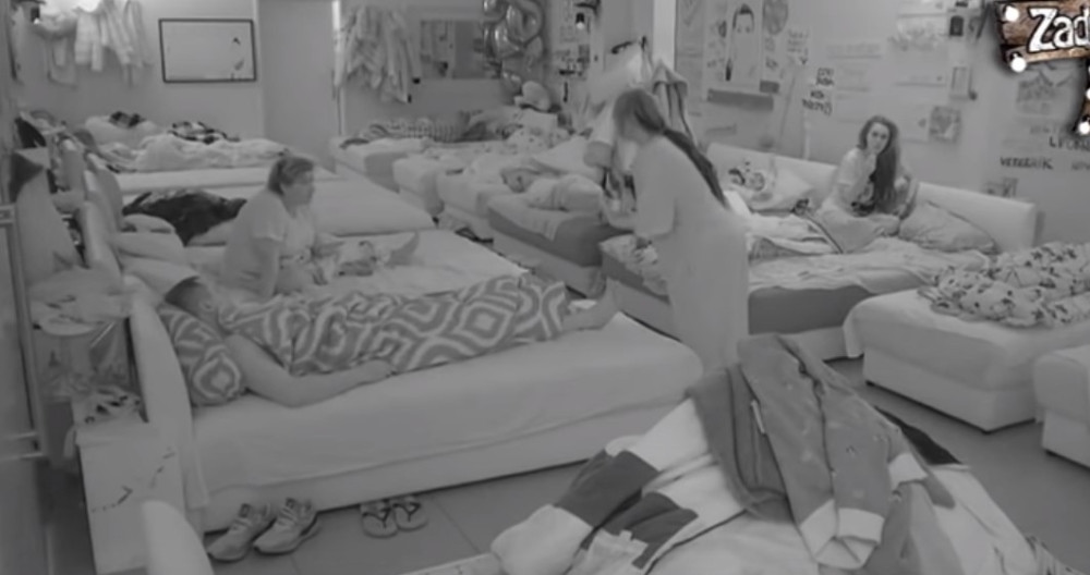 Paklena noć u Zadruzi! Zerina urlala i polivala Doroteu! Pale nikad ružnije uvrede!