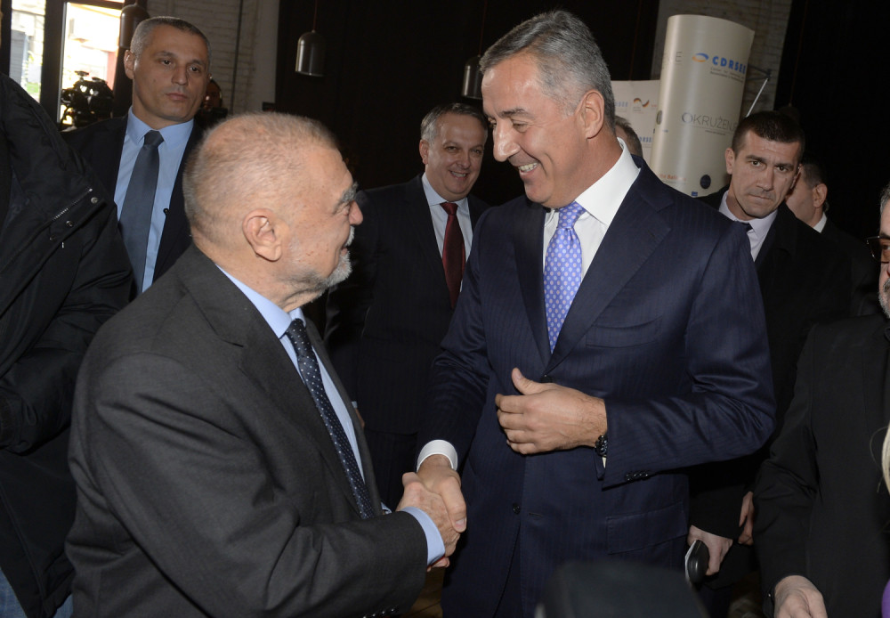 Ljudi su zaboravili šta je Milo uradio Slobi Miloševiću, a toliko je zlo da boli!