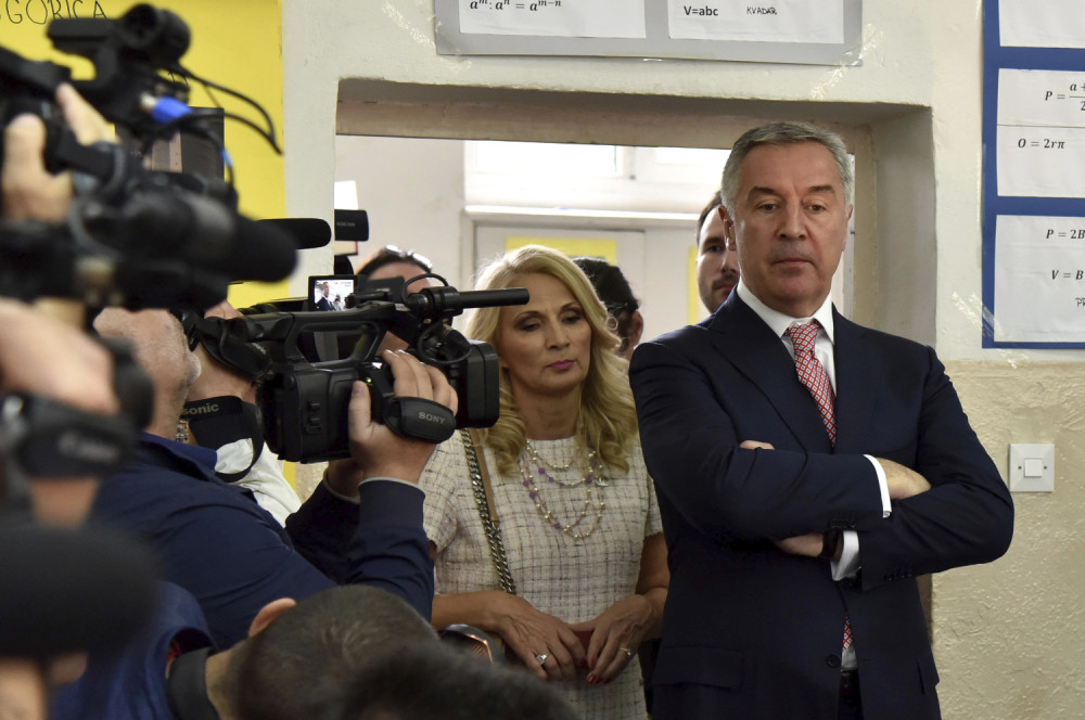 Reči ovog čoveka ODJEKUJU Crnom Gorom i raduju Srbe (FOTO)