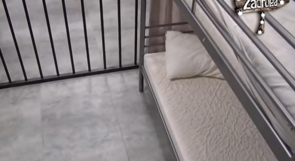 Novi SE*S zadrugara! Prepustili se strastima, mrdao se ceo zatvor!