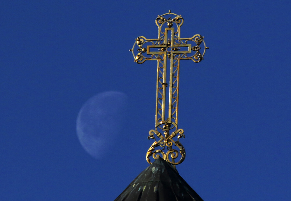 Sveštenici uhapšeni zbog silovanja dece, izneti detalji!