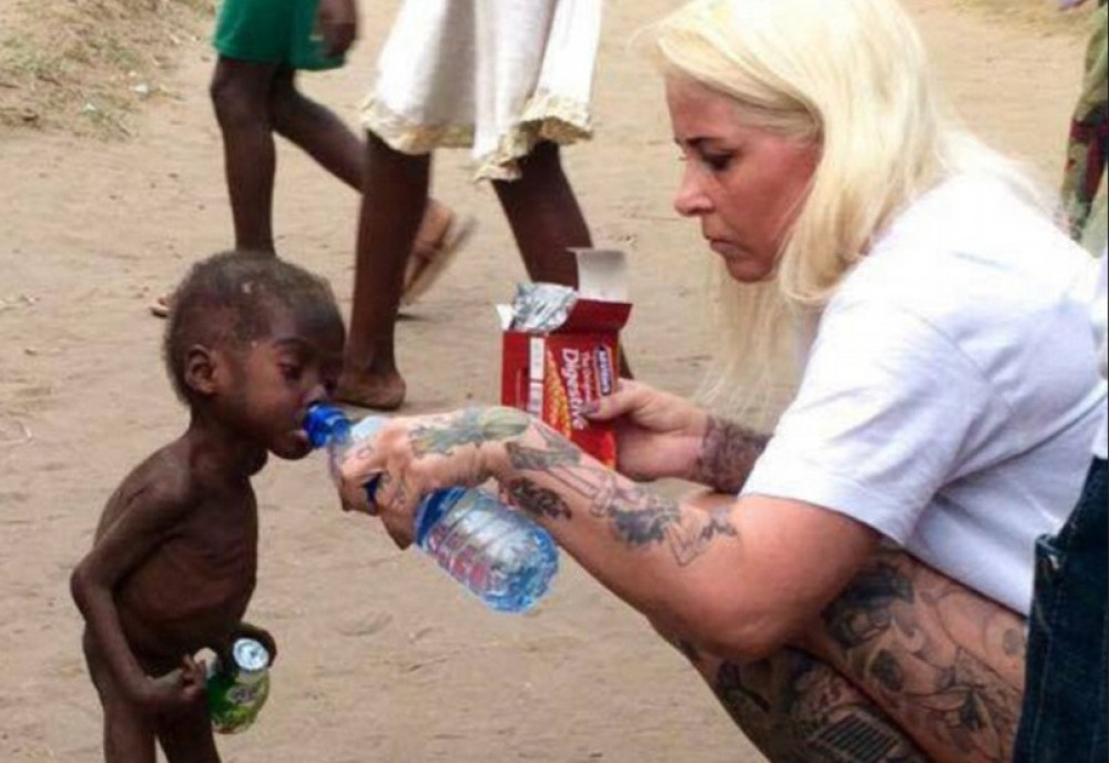 Sećate se izgladnelog dečaka zbog kojeg smo svi plakali? Pogledajte šta radi i kako izgleda danas! (FOTO)