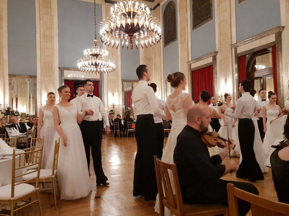 Ekskluzivna ulaznica za jedno veče košta koliko i garsonjera u Srbiji! Ovu priliku pojedini ne propuštaju!