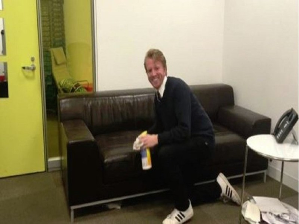 Napravio kanal na najpoznatijem sajtu za odrasle i postao APSOLUTNI HIT!