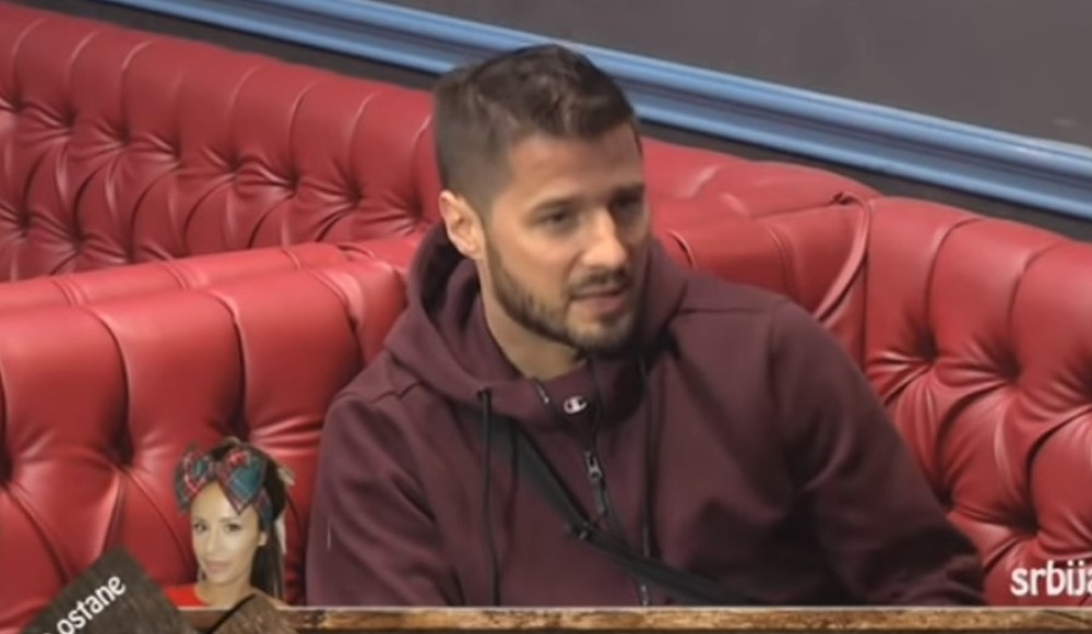 Marko se zatvorio u ormar SA NJOM, pa joj POKAZAO čime raspolaže! Evo šta su radili dok je Luna grcala u suzama (VIDEO)