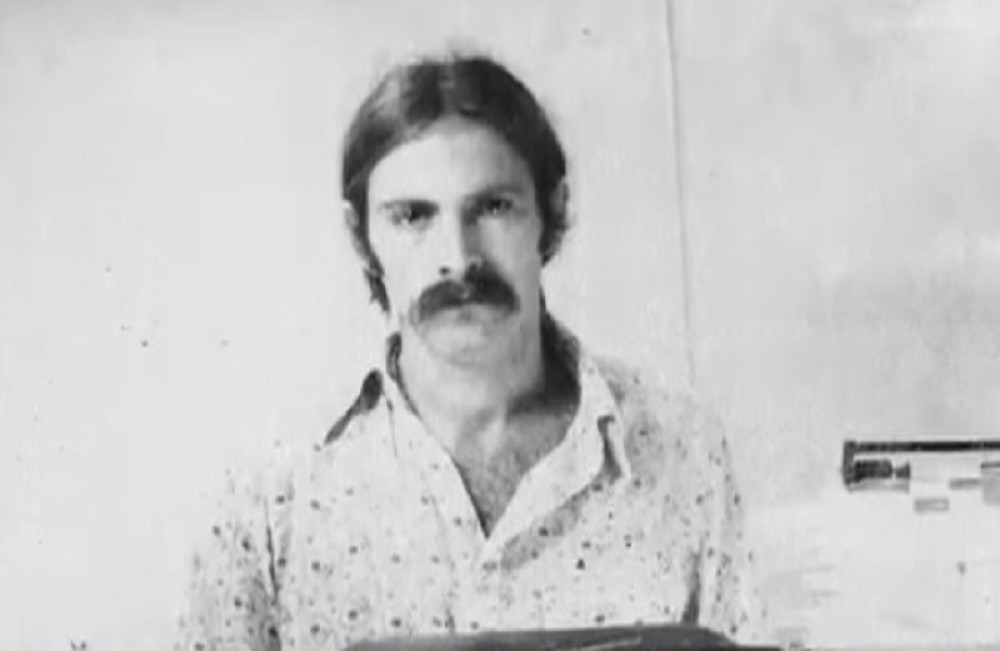 Ubijanje je moja strast! Maštam o tome od svoje šeste godine: Držao sam nož u depu i bio sam spreman da to uradim!