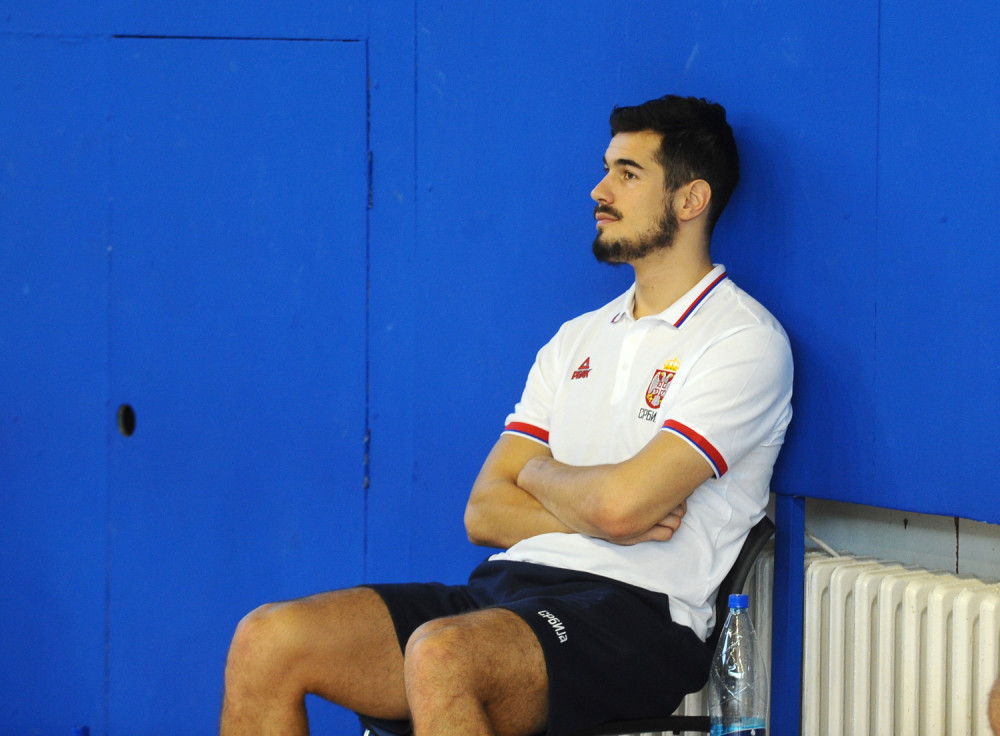 Neviđeni skandal! Posle ovoga što je Kalinić uradio ni on više nije mogao da ćuti!