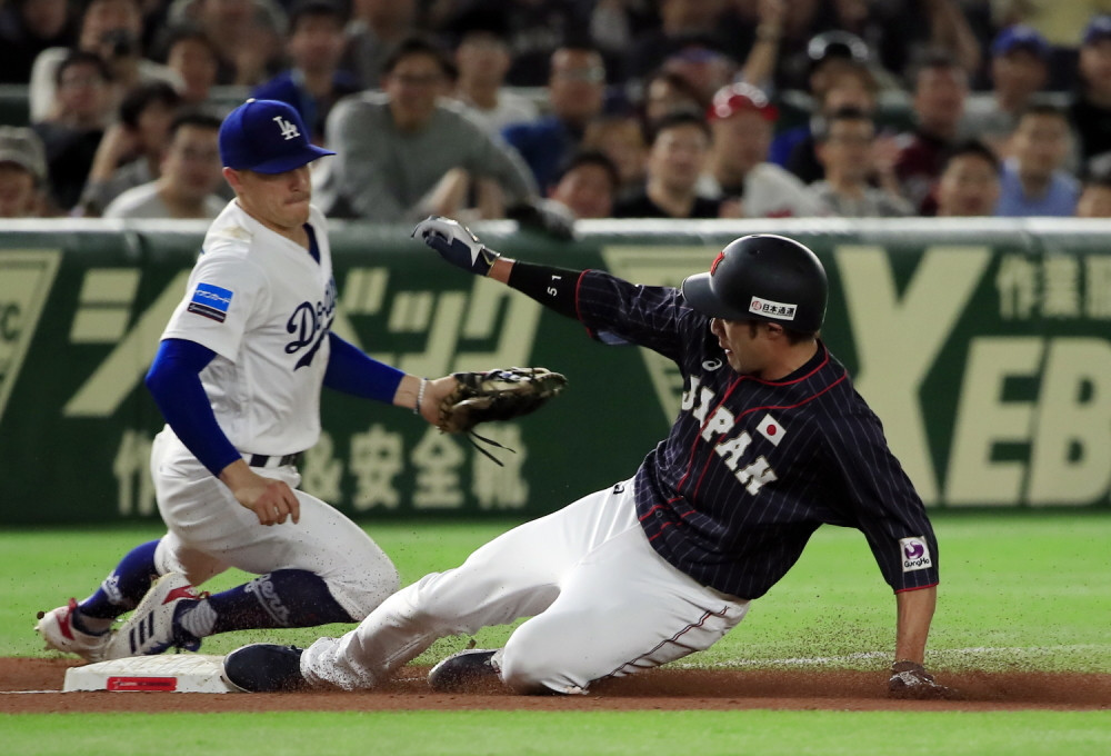 Slavila rođendan i godišnjicu braka na stadionu, a onda je POGODILA I UBILA LOPTICA! (FOTO)