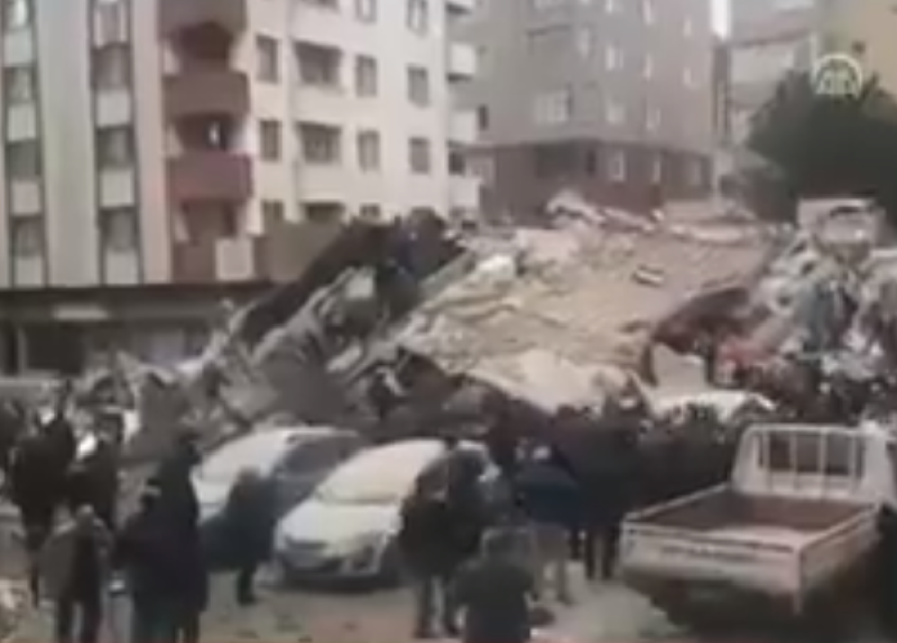 Mrtvi se broje! Hitne službe pretražuju ruševine!