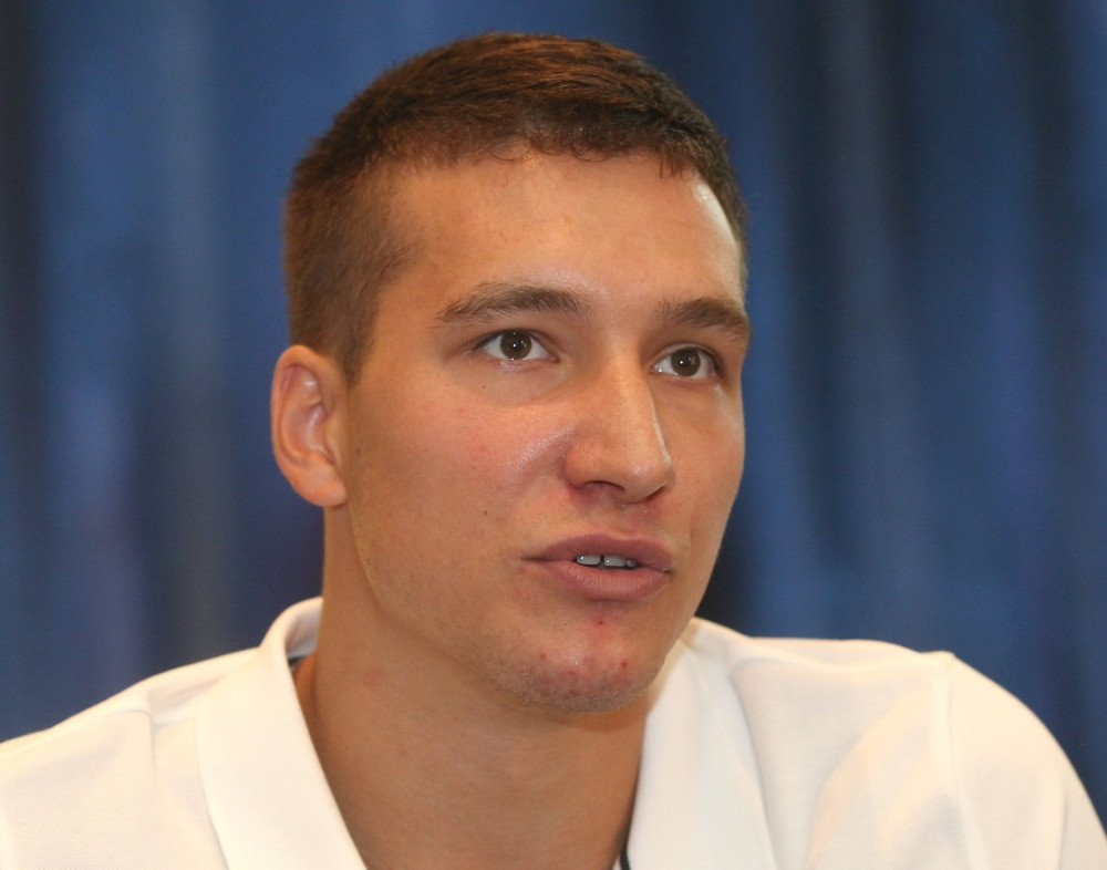 Prijatelj mu je tragično poginuo, a sutra ga čeka odlučujuća bitka! Bogdanova poruka ledi srce (FOTO)