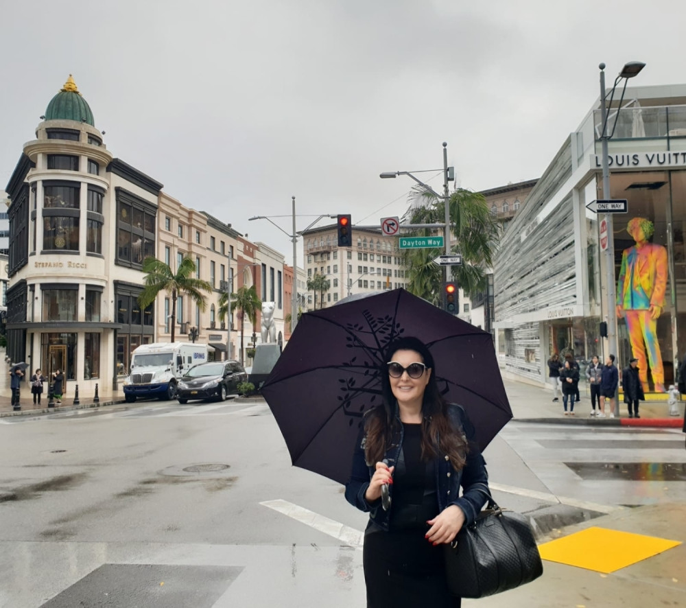 Dragana Mirković u hotelu iz filma “Zgodna žena”