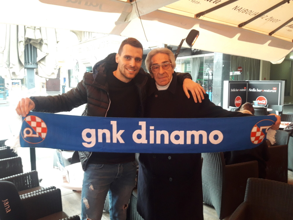 "Vježbaj pizda ti materina" u novoj epizodi: Internet senzacija Toni DELI SAVETE SRPSKIM I HRVATSKIM FUDBALERIMA  (VIDEO)