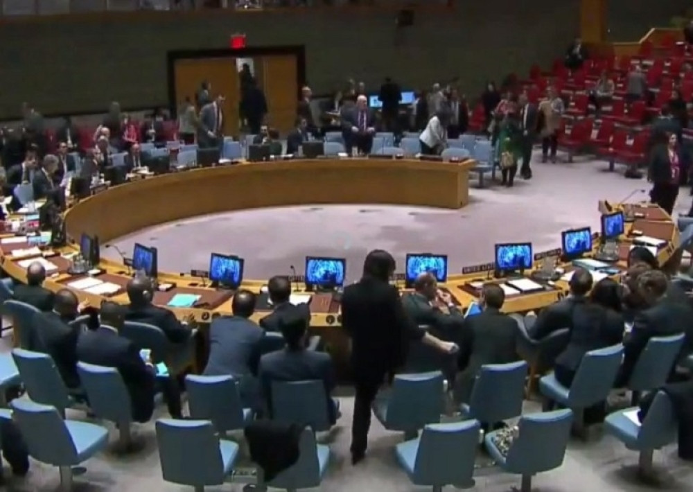 Umesto dosadašnjeg pregovaračkog mrcvarenja, stvoriti dve države i rešiti problem!