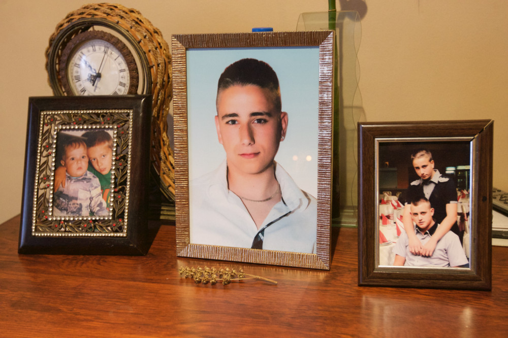 Miloš ubio rođenog brata u školskom dvorištu! Stigla kazna, otac se bori samo za jedno