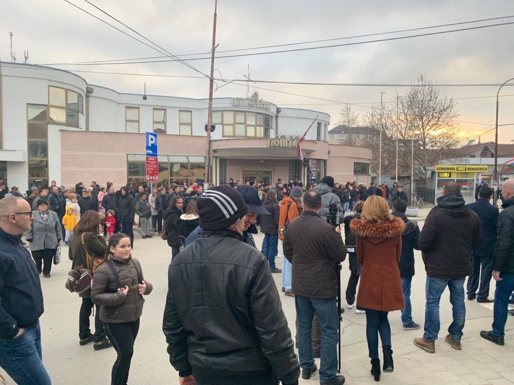 Najslađa fotka sa kampanje "Budućnost Srbije": Nikada niste videli Vučića ovako srećnog (FOTO)