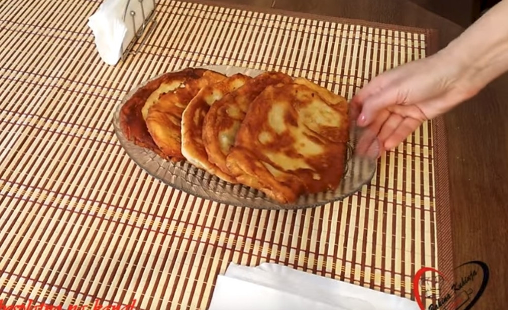 Preukusno i BRZO rešenje za doručak, užinu ili večeru! Mogu biti i slane i slatke! (VIDEO)