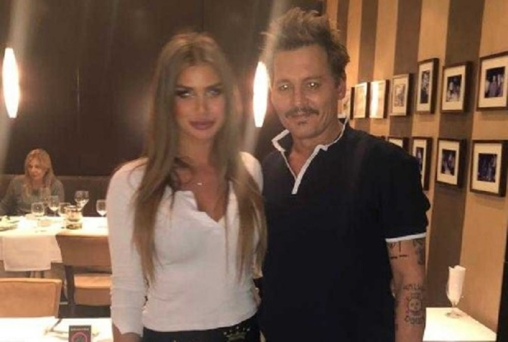 Lepa Srpkinja očarala Džonija Depa, svi detalji susreta u Beogradu!