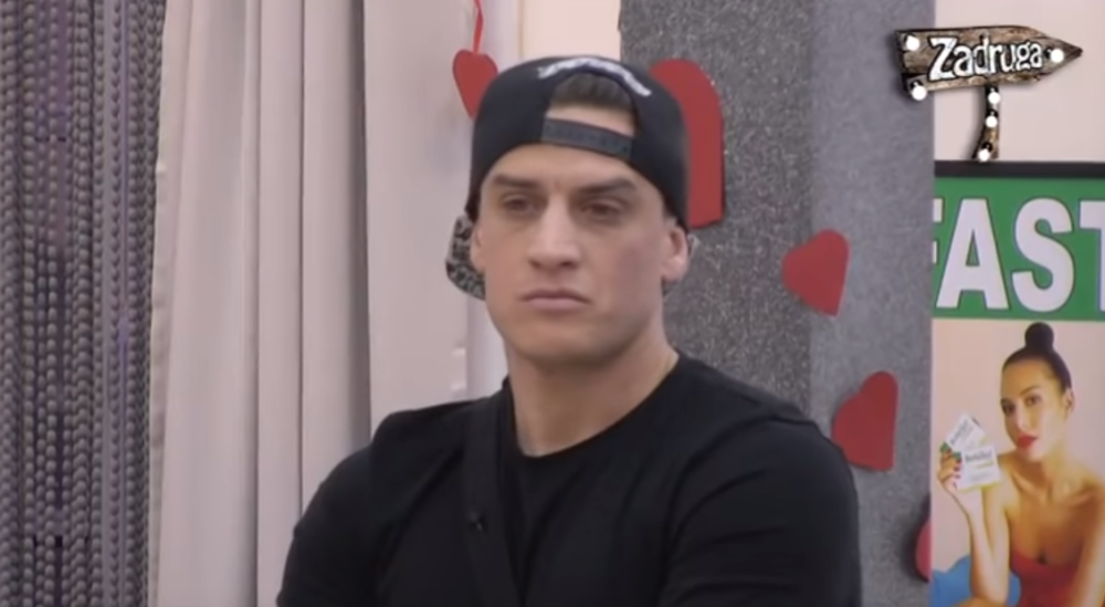 NJOJ je slao POLJUPCE! Ana otkrila celu ISTINU o Davidu, BRUTALNO mu odbrusila pred svima!