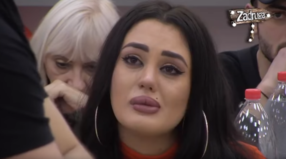 Ana Korać PROVOCIRA Aleksandru Subotić, POKAZALA šta će joj uraditi kad uđe u ZADRUGU (VIDEO)