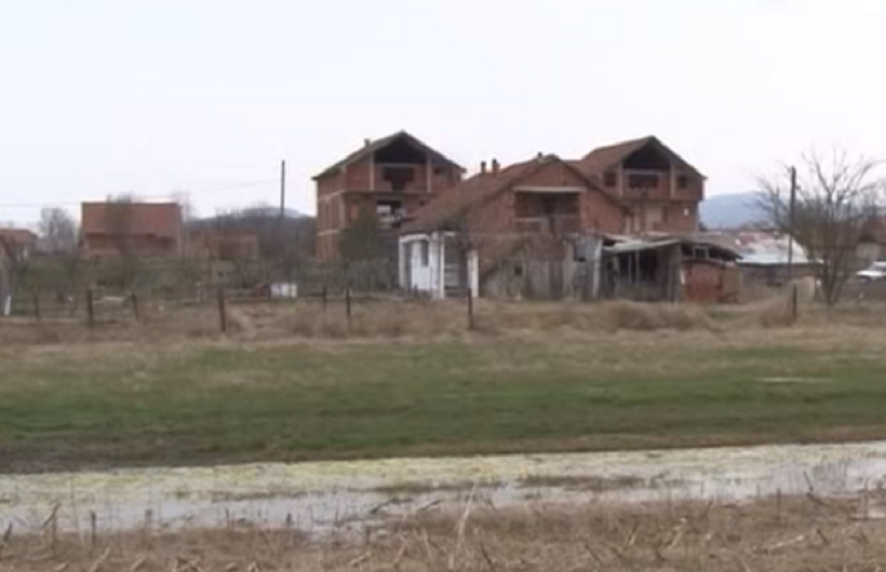 Penzioner Čeda terorisao seljane, branili se glogovim trnjem i belim lukom, a najbolesnije od svega je način na koji je završio!