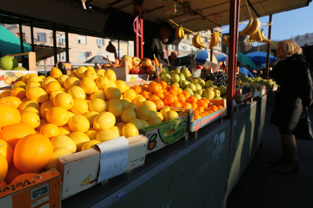 Ovo voće treba da jedete SVAKI DAN! Sagoreva masti i sadrži malo kalorija