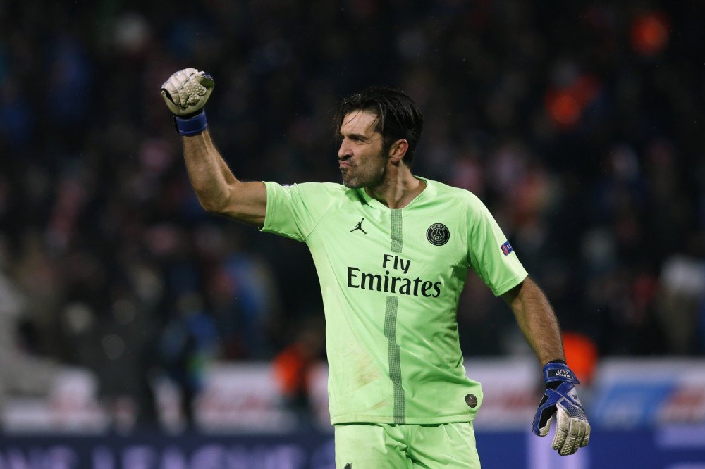 Bufon dobio ponudu koju neće moći da odbije: ATOMSKI NAPAD i on među stativama - Niko ih neće zaustaviti!