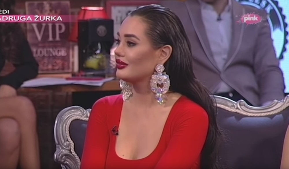 Bivši objavio javno CENOVNIK Ane Korać, otkrio zašto je nema u KATALOGU ali i šta radi tokom S*KSA!